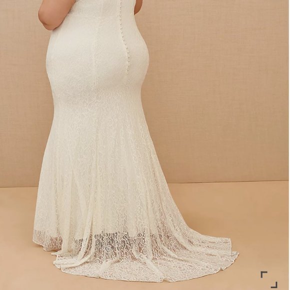 Torrid Discontinued Ivory Lace Beaded Mermaid Wedding Dress Size 28 - Picture 4 of 8